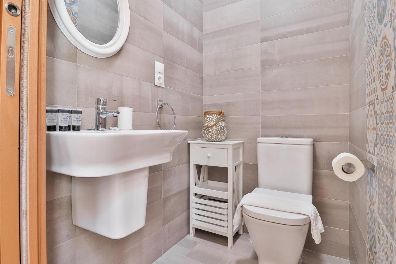 Flat 2 Bedrooms In The City Center Малага Экстерьер фото