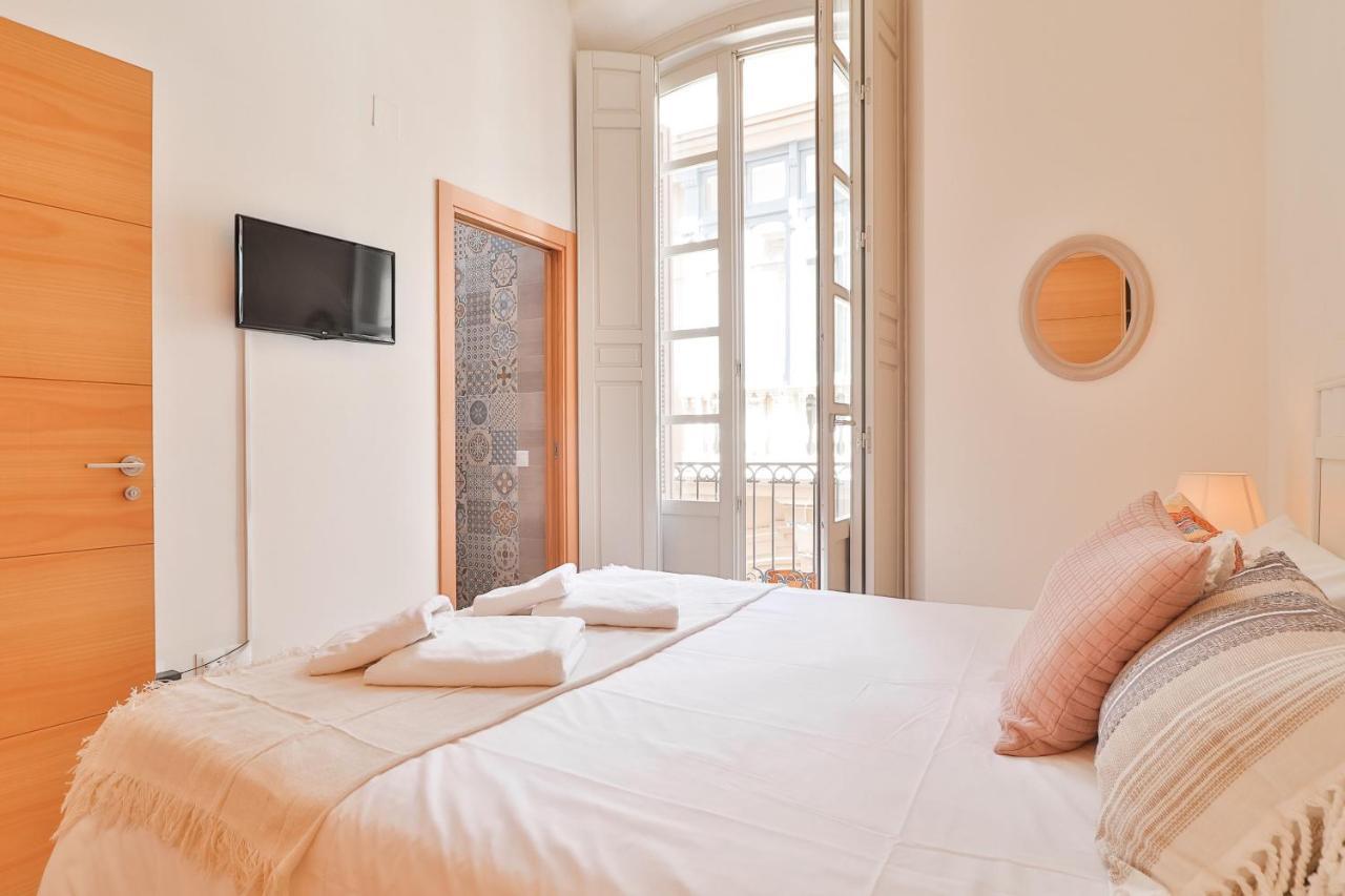 Flat 2 Bedrooms In The City Center Малага Экстерьер фото