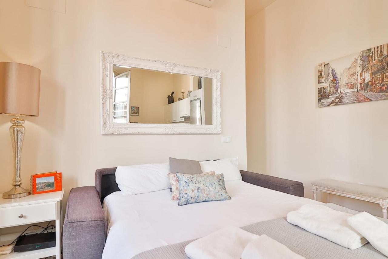 Flat 2 Bedrooms In The City Center Малага Экстерьер фото