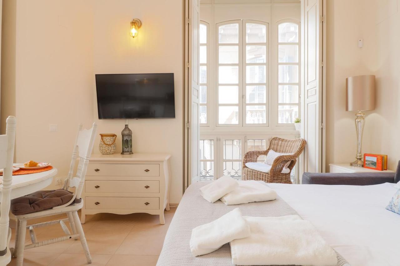 Flat 2 Bedrooms In The City Center Малага Экстерьер фото