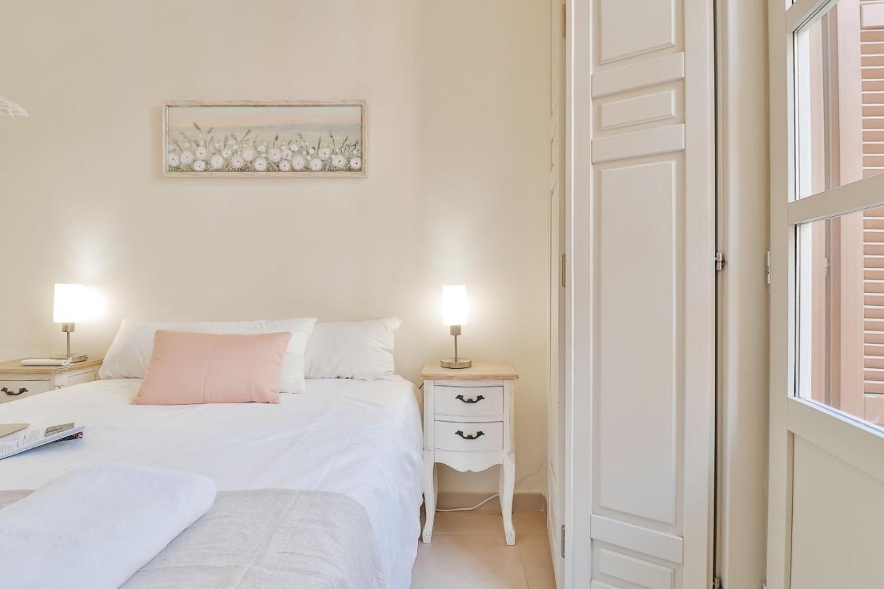 Flat 2 Bedrooms In The City Center Малага Экстерьер фото