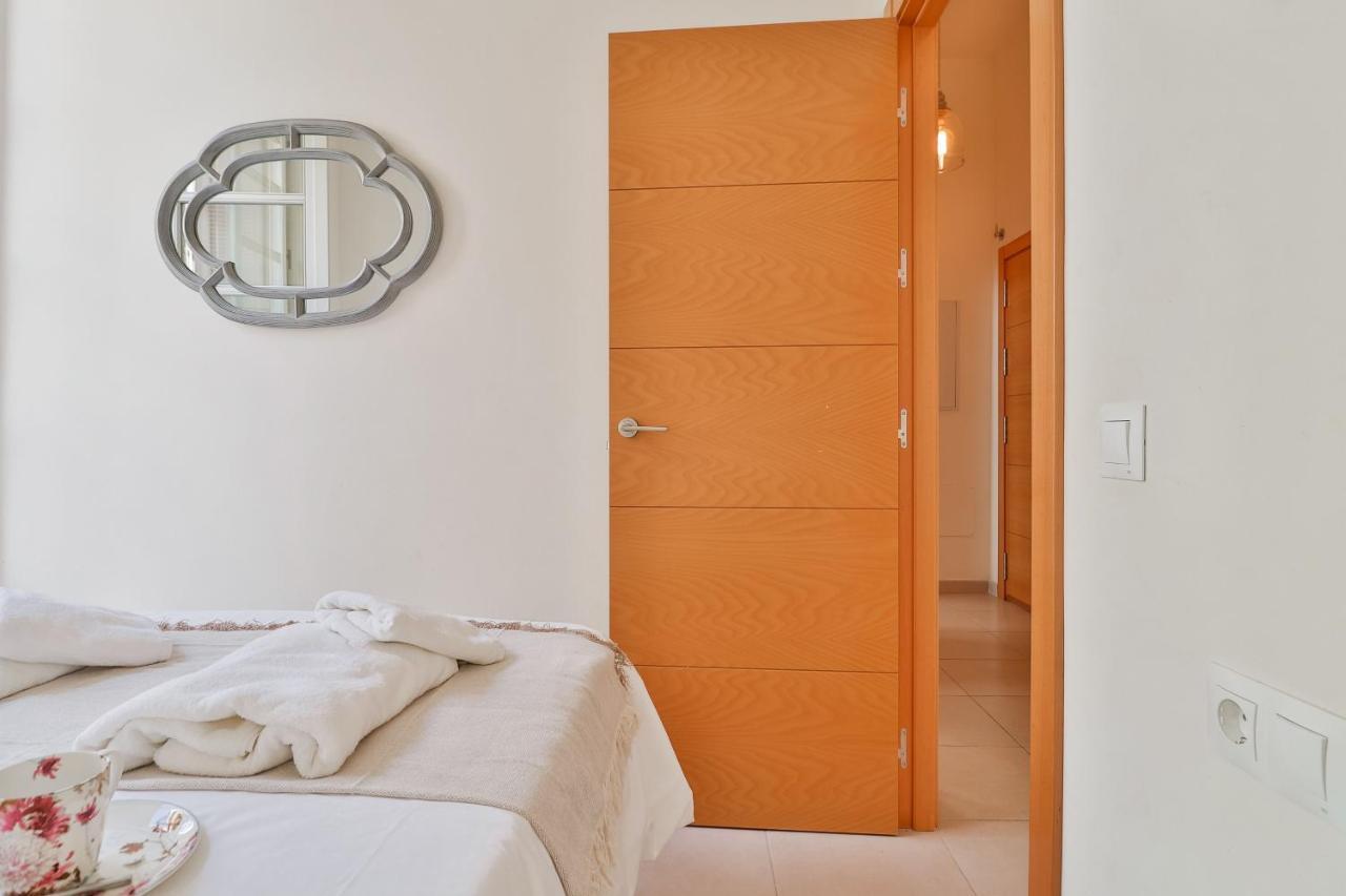 Flat 2 Bedrooms In The City Center Малага Экстерьер фото