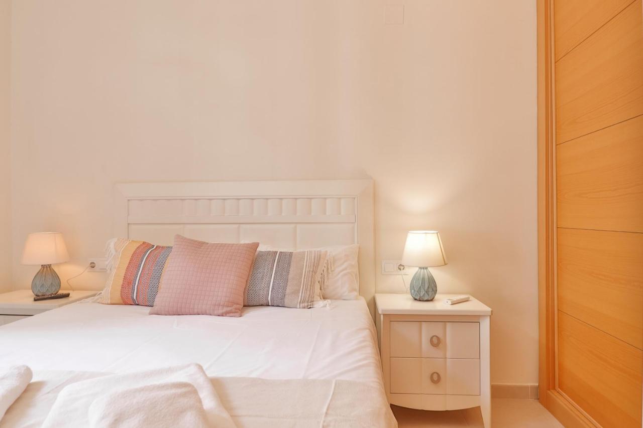Flat 2 Bedrooms In The City Center Малага Экстерьер фото